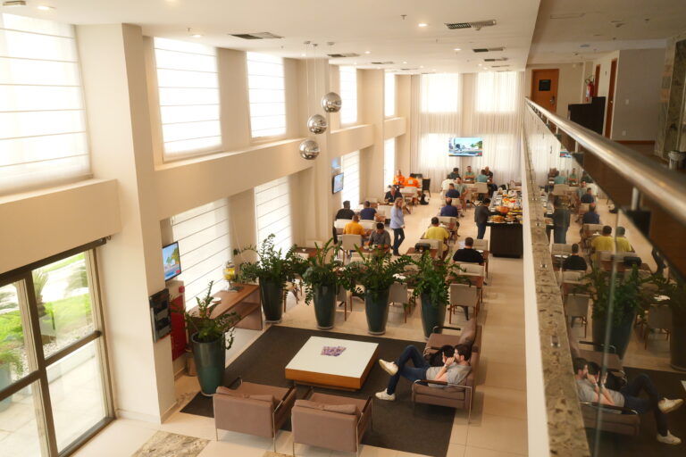 P1005582